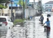 Warga pesisir Perairan Banten atau Waspada Banjir Rob