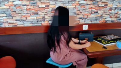 Korban Cinta Satu Malam oleh oknum Manager disalah satu perusahaan di Kabupaten Bekasi untuk perpanjang kontrak buka suara. (Foto: Team Redaksi triberita.com)