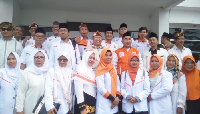 Resmi, DPD PKS Daftarkan Bacaleg DPRD ke KPU Karawang