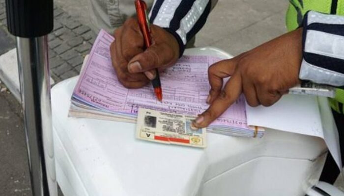 Minimalisir Pelanggaran, Polda Jawa Barat Kembali Menerapkan Tilang Manual