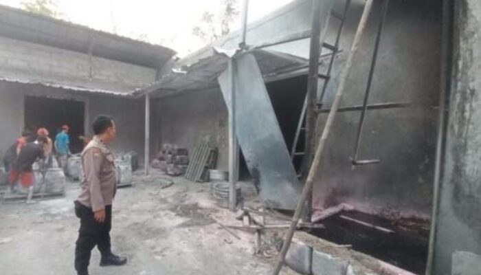 Gegara Pabrik Aluminium Meledak, 7 Rumah dan 2 Tempat Ibadah di Cikande Serang Rusak