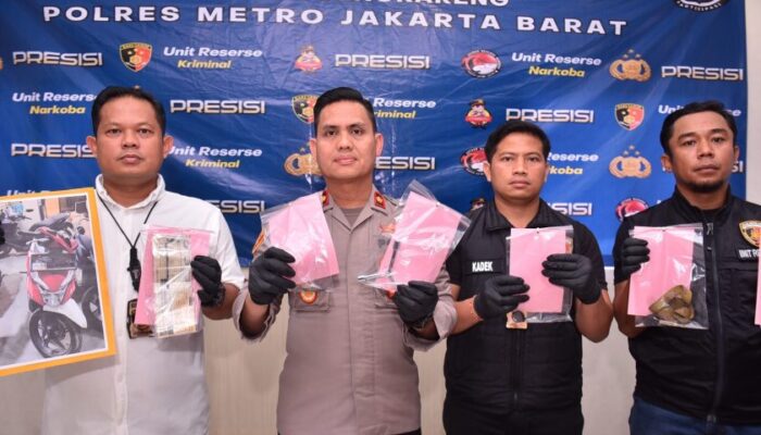 Dua Pelaku Curanmor Tidak Berkutik Saat Diciduk Polisi Di Cengkareng