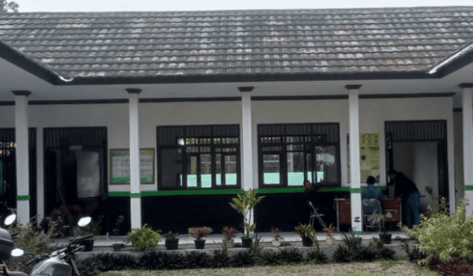 Kantor Balai Penyuluhan Pertanian (BPP) Kecamatan Cabanbungin terlihat tanpa ada nya tiang bendera sejak berdirinya kantor tersebut. (Foto: Asun Nirwanto)