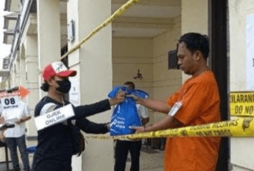 Bareskrim Polri ungkap fakta baru saat rekonstruksi pabrik produksi ekstasi jaringan internasional di Tangerang. (Foto: Daeng Yusvin)