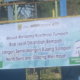 Spanduk bertuliskan pantun, yang dipasang aparatur Kecamatan Cabangbungin, peringatan jangan buang sampah sembarangan. (Foto: Jeje)