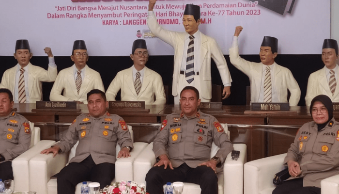 Kapolri : Pentingnya Menjiwai Empat Konsensus Dalam Acara Bedah Buku “Rekonstruksi Nasionalisme”