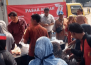 Jelang HUT Bhayangkara Ke 77, Polres Karawang Gelar Pasar Murah