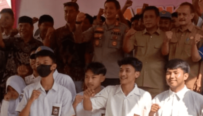 Yayasan Bina Karya karawang, Berkolaborasi Dengan Polres Karawang Pembuatan SKCK keliling