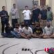 Unit Reskrim Polsek Tambun Polres Metro Bekasi berhasil membekuk lima pelaku perampokan dan pembacokan dengan modus open BO MiChat