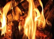 Lantaran Cemburu, Suami Bakar Istri dan Kedua Anaknya di Jakarta Timur
