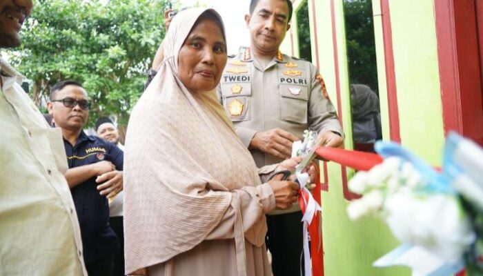 Peduli Kasih, Polres Metro Bekasi Gandeng Stakeholder Resmikan Rutilahu Di Sukatani Bekasi