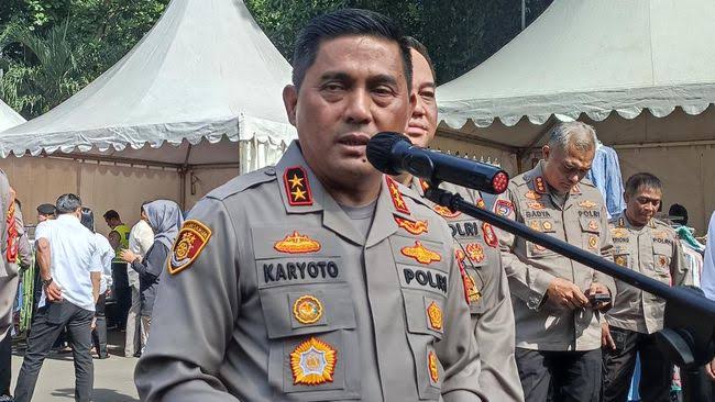 Kapolda Sebut Dari Kedua Belas Tersangka Satu Orang Adalah Oknum Anggota Polisi Aktif. (Foto: Fathar)