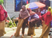 Hasil Ngencleng, Emak-emak Kece di Cabangbungin Bekasi Gelar Lomba Tradisional Sambut HUT RI ke 78