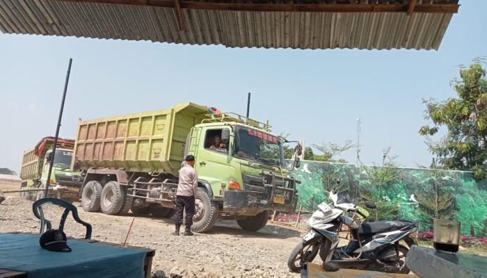 Warga Kabupaten Bekasi Keluhkan Dump Truck Tronton Proyek Berdampak Buruk, eks Ketua Komisi III ‘Lemahnya Perda’