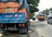 Mobil Truk Bermuatan Pasir Basah Semakin Marak Melintas di JLS Cilegon Dikeluhkan Warga