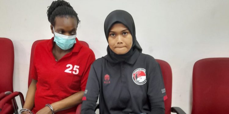 Seorang Warga Negara Kenya Yang Tengah Mengandung 7 Bulan Harus Berurusan Dengan Polisi Lantaran Membawa Sabu 5 Kg