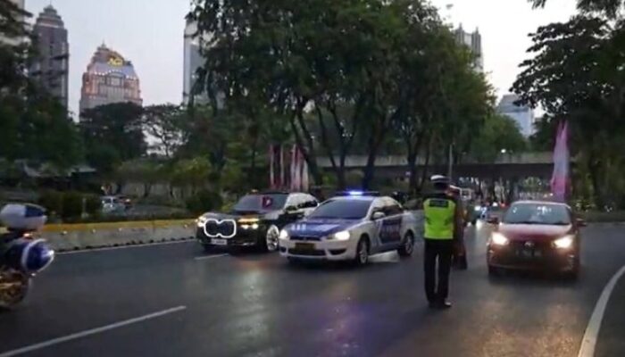 Mobil Patwal Masuk Iring-Iringan KTT ASEAN, IPW Menilai Dirlantas PMJ Tidak Becus dan Lalai