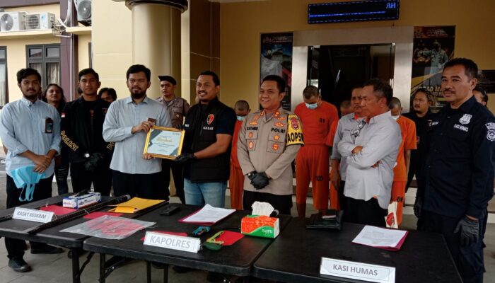 Komplotan Spesialis Pencuri Besi Diringkus Polisi, 6 Tersangka biasa Beraksi di Tol Serang