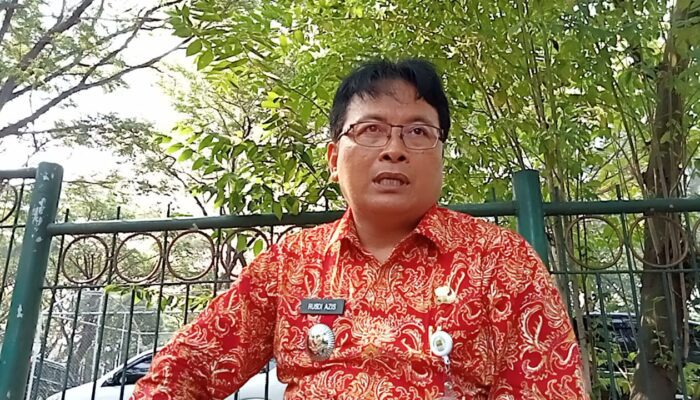 Camat Cibarusah Rusdi Azis (foto: Abdul Kholilulloh)