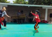 Lestarikan Tradisi Jawa, Tiga Bocah Penari Kuda Lumping Pukau Warga Subang