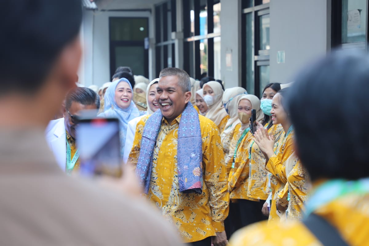 Pj Bupati Bandung Barat, arsan Latif saat menghadiri Penilaian Akreditasi RSUD Lembang, (foto: Forkopimda/ Deden)
