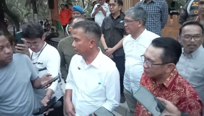 Penjabat Gubernur Jawa Barat Bey Machmudin (foto: Abdul Kholilulloh)