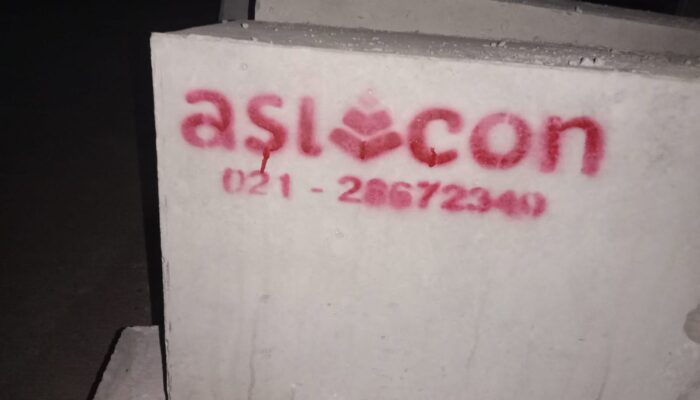 U-Ditch tak Berstandard SNI, Pembangunan Drainase di Kampung Babakan Sukawangi Diduga Cacat Mutu (foto: dok. tim Triberita.com)