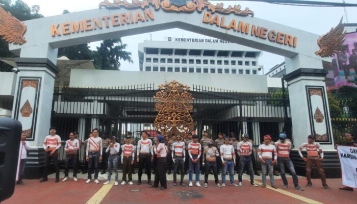 Perwakilan Koalisi Abal-Abal diterima Kemendagri bagian Penerangan, bagian OTDA dan bagian Irjen. (Foto: Istimewah)