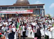 Dukung Palestina, Warga Bandung Barat Padati Masjid Agung Ash Siddiq