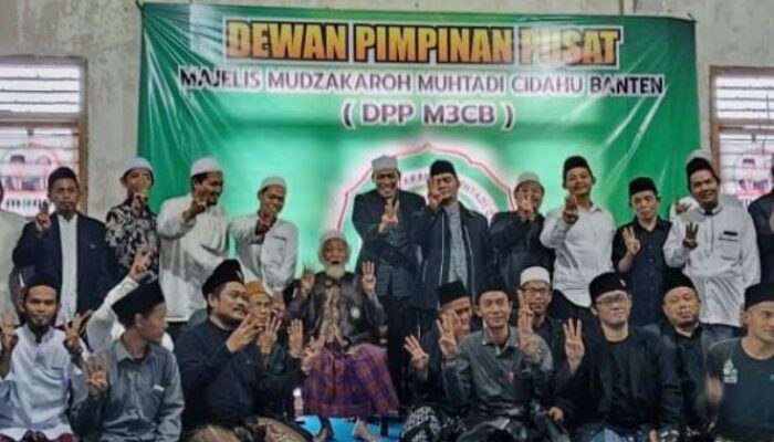 Ulama Majelis Mudzakaroh Muhtadi Cidahu Banten Instruksikan Pengurus DPP Menangkan Ganjar-Mahfud