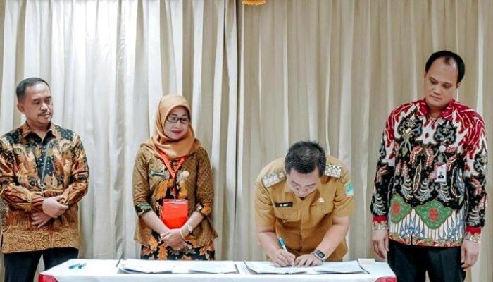 KPK Hibahkan Tanah Hasil Rampasan Tipikor Senilai Rp10 Miliar kepada Pemkab Karawang