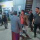 Unit Reskrim Polsek Babelan melakukan olah TKP diduga penembakan di Kampung Tambun Magih, Desa Buni Bakti, Kecamatan Babelan, Kabupaten Bekasi (foto: Polsek Babelan)