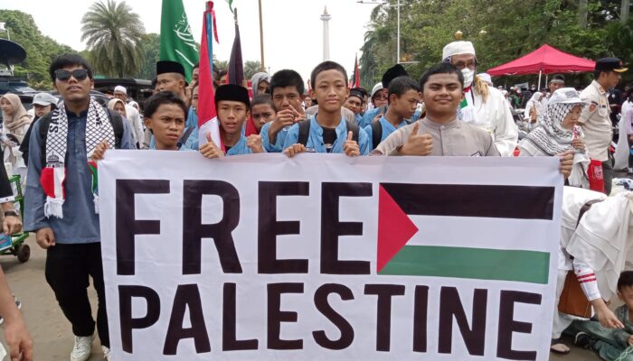 Cerita Warga Kendal Jateng Rela Nginep di Monas demi Ikut Aksi Damai Palestina