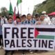 Jutaan massa aksi Damai Bela Palestina dari berbagai wilayah di Indonesia padati Monas Jakarta, Minggu (05/11). Foto: Fhatar