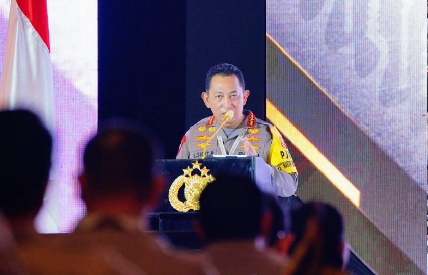 Kapolri Jenderal Listyo Sigit Prabowo menginstruksikan kepada seluruh Pejabat Utama, Kapolda dan Kapolres se-Indonesia untuk mengamankan tahapan Pemilu 2024, hingga mengawal agenda program nasional (foto: Hummas Polri)
