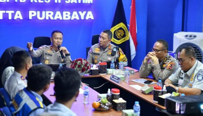 Hadapi Libur Nataru, Korlantas Polri Tinjau Jalur Tol Semarang-Surabaya