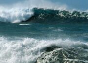 Peringatan Dini BMKG, Gelombang Tinggi hingga 2,50 Meter di Perairan Banten