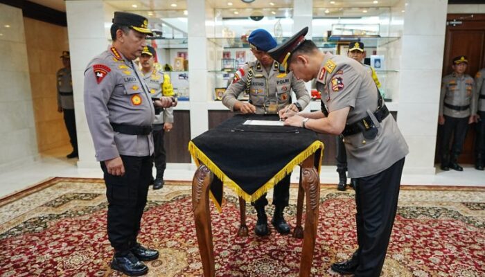 Masuk Purna Tugas, Irjen Firman Serahkan Jabatan Kakorlantas Polri ke Brigjen Aan