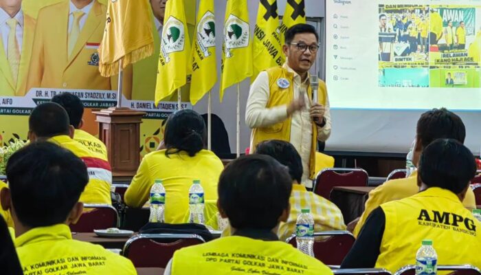 Gelar Rakornis Golkar Jabar, Kang Ace: Membangun Diksi Positif di Medsos Jelang Pemilu 2024