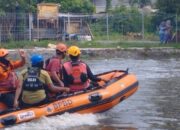 Hari ke 4 Pencarian Bocah Tenggelam di Cikarang, Petugas kerahkan Tim Katak