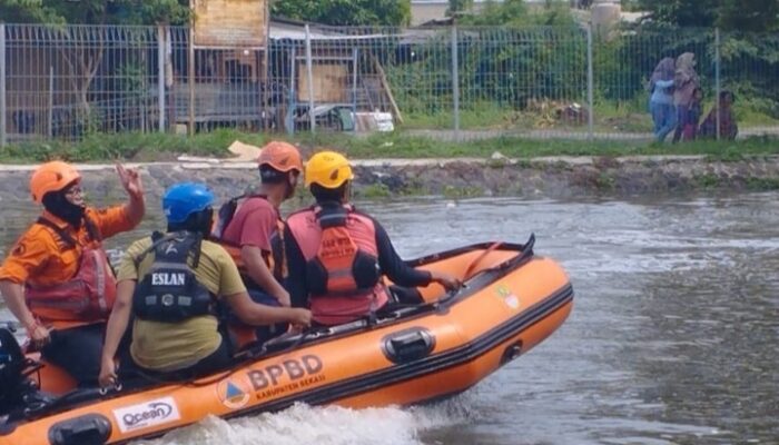 Hari ke 4 Pencarian Bocah Tenggelam di Cikarang, Petugas kerahkan Tim Katak