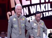 Kenakan Kemeja Pecinta Alam, Paslon Ganjar-Mahfud Tampil Memukau di Debat Cawapres 2024