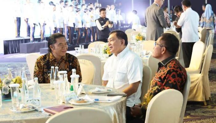 Pj Gubernur Banten Al Muktabar Hadiri Seminar Nasional Pembangunan Giant Sea Wall