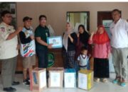 Sari Ater Hot Springs Salurkan Bansos untuk Anak Stunting di Subang