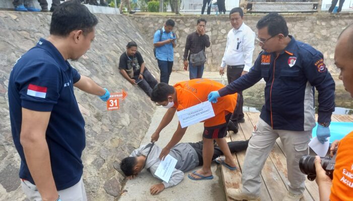 Polairud Banten Gelar Rekonstruksi Temuan Mayat di Pantai D’88 Cinangka