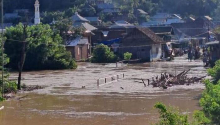 Banjir Bandang dan Tanah Longsor di Sumbawa NTB, Rendam Satu Desa