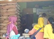 Ampun dah ! Tingginya Harga Beras, Emak-emak di Bekasi Bingung Atur Uang Belanja