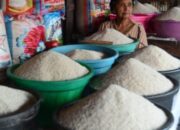 Harga Beras di Pasar Rangkasbitung Lebak Banten Kian Mahal, Tembus Rp17 Ribu per Liter