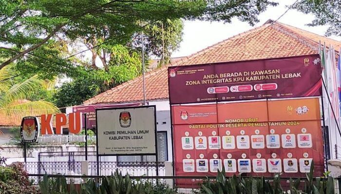 Pendistribusian Logistik Tuntas, KPU Lebak Istighosah Optimistis Pemilu 2024 Sukses