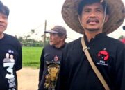 Sapa Masyarakat Desa Karang Mekar Bekasi, Caleg PDIP Muhamad Fauzi: Izinkan Saya Membangun dan Memajukan Warga
